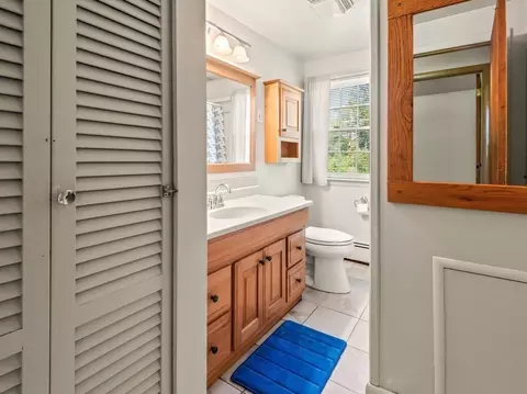 Bath - 60 Burbank Rd, Sutton, MA 01590 photo 1 of 2