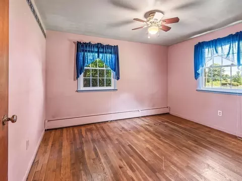 Bedroom - 60 Burbank Rd, Sutton, MA 01590 photo 5 of 6