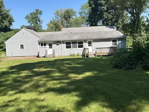 Exterior - 60 Burbank Rd, Sutton, MA 01590 photo 2 of 5