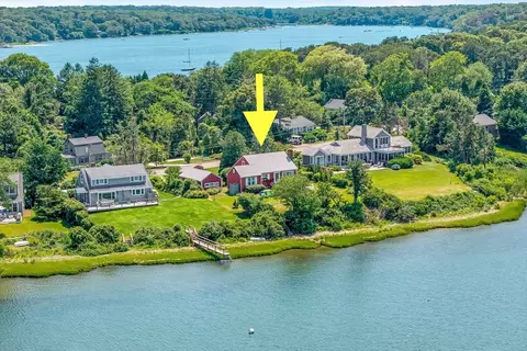 36 Hines Point Rd, Tisbury, MA 02568