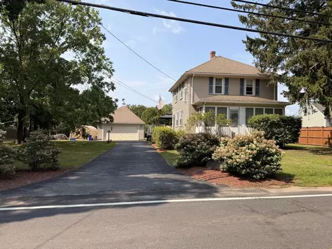 446 Lindsey St, Attleboro, MA 02703