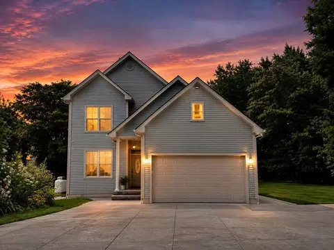 71 Bear Hole Rd, West Springfield, MA 01089