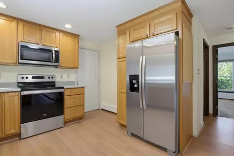 Kitchen - 22 Purgatory Rd, Sutton, MA 01590 photo 4 of 5