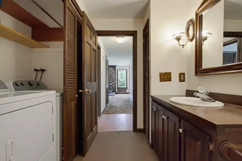 Entry Way - 22 Purgatory Rd, Sutton, MA 01590 photo 3 of 3