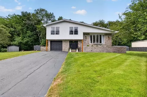 125 Alpha St, Dartmouth, MA 02747