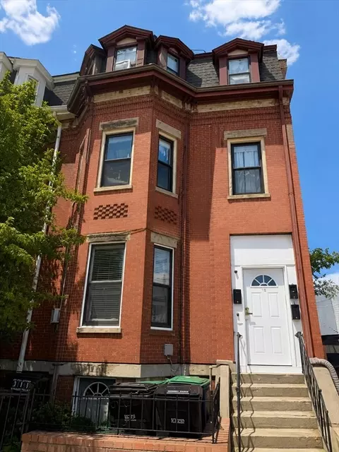 16 Cross St E #2, Somerville, MA 02145