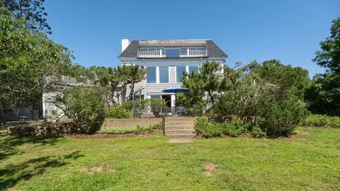 Exterior - 8 Rouse Rd, Gloucester, MA 01930 photo 4 of 7