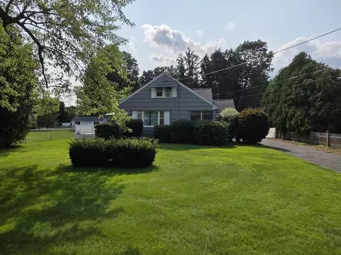 525 Chapin St, Ludlow, MA 01056