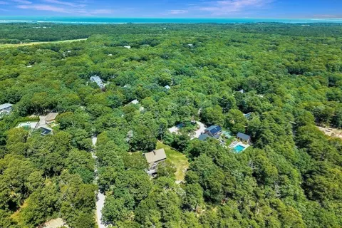 View/Area - 9 Codman Spring Rd, Edgartown, MA 02539 photo 1 of 2