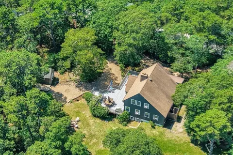 View/Area - 9 Codman Spring Rd, Edgartown, MA 02539 photo 2 of 2