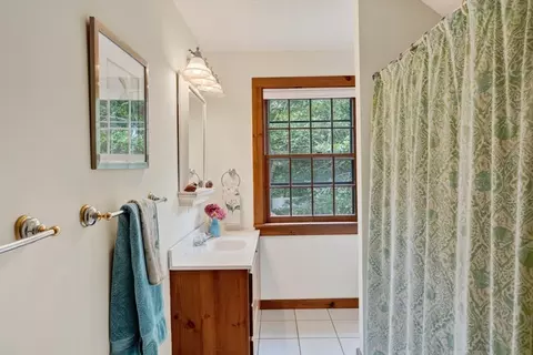 Bath - 9 Codman Spring Rd, Edgartown, MA 02539 photo 2 of 3