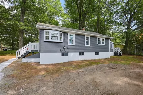 2 Kosta Ave, Rutland, MA 01543