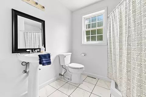Bath - 21 Forestview Dr, Fairhaven, MA 02719 photo 1 of 2