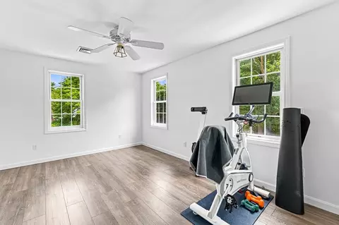 Bedroom - 21 Forestview Dr, Fairhaven, MA 02719 photo 6 of 7