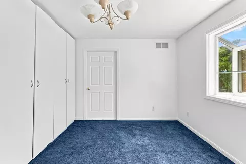 Bedroom - 21 Forestview Dr, Fairhaven, MA 02719 photo 1 of 7