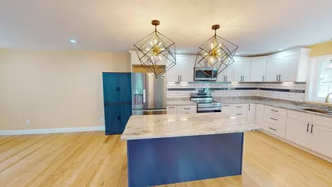 Kitchen - 75 Summit #75, Orange, MA 01364 photo 2 of 3