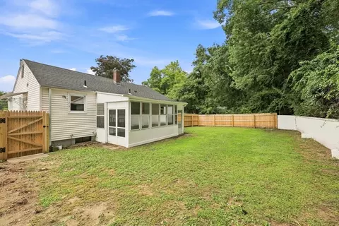 Exterior - 46 Kay St, Springfield, MA 01109 photo 5 of 10