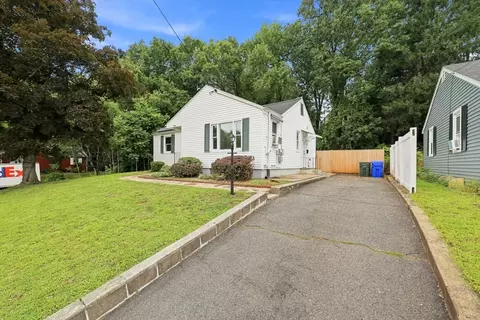 Exterior - 46 Kay St, Springfield, MA 01109 photo 9 of 10