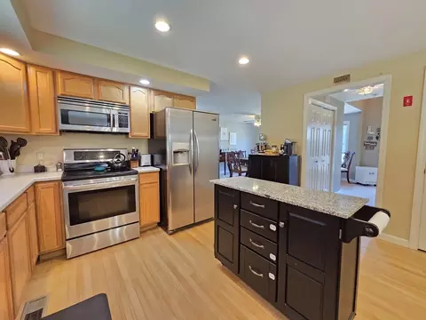 Kitchen - 29 Cushing Rd, Webster, MA 01570 photo 4 of 5