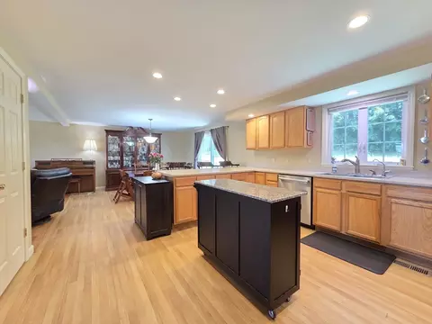Kitchen - 29 Cushing Rd, Webster, MA 01570 photo 5 of 5