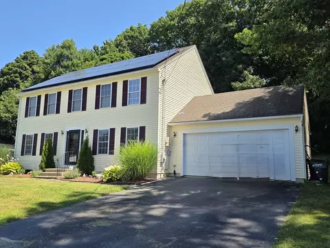 Exterior - 29 Cushing Rd, Webster, MA 01570 photo 2 of 5