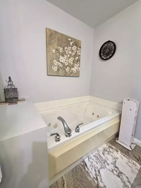 Bath - 29 Cushing Rd, Webster, MA 01570 photo 3 of 3