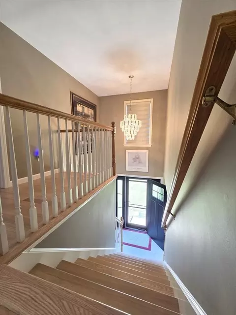 Entry Way - 29 Cushing Rd, Webster, MA 01570 photo 3 of 4