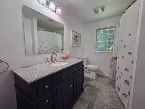 Bath - 29 Cushing Rd, Webster, MA 01570 photo 1 of 3