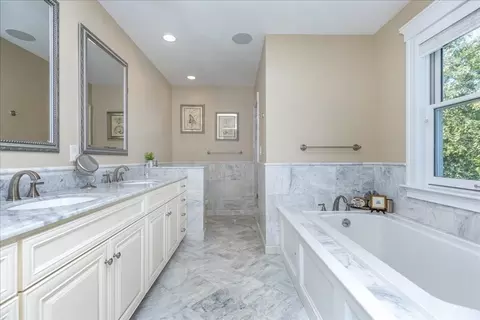 Bath - 58 River St #1, Danvers, MA 01923 photo 3 of 5