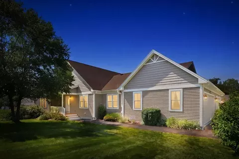 65 Virginia Dr #65, Leicester, MA 01542