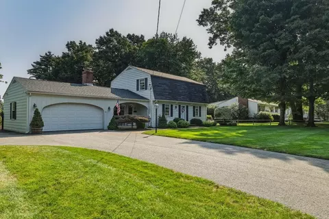 Exterior - 71 Cedar Rd, Longmeadow, MA 01106 photo 8 of 9