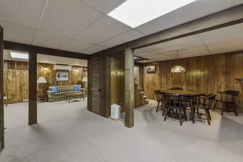 Dining - 71 Cedar Rd, Longmeadow, MA 01106 photo 3 of 4