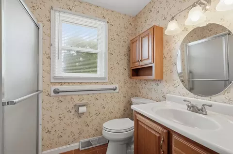 Bath - 1966 Highland Ave, Fall River, MA 02720 photo 1 of 1