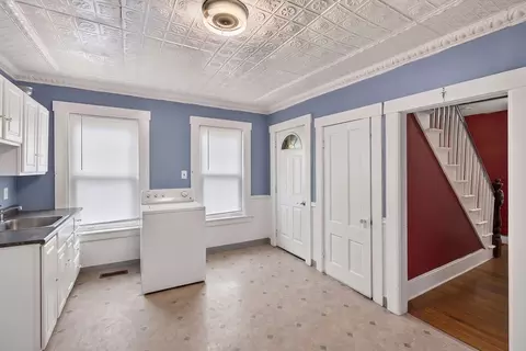 Entry Way - 68 Harvard Ave, Athol, MA 01331 photo 3 of 4
