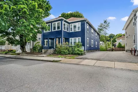 32 Eddy St #1, Waltham, MA 02451