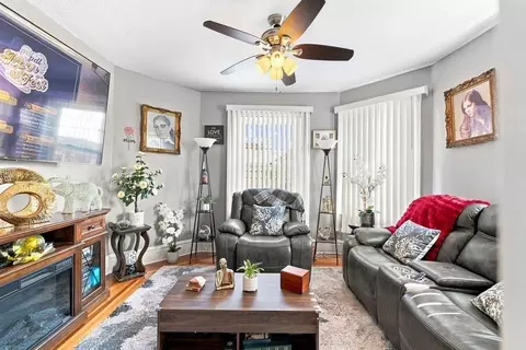 Living - 483-491 Brayton Ave, Fall River, MA 02721 photo 3 of 3