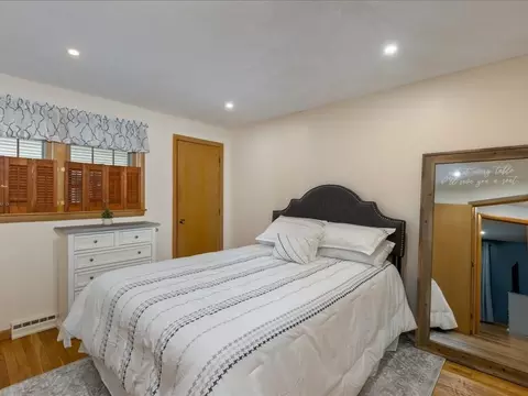 Bedroom - 3 Michael Rd, Dracut, MA 01826 photo 3 of 6