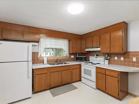 Kitchen - 3 Michael Rd, Dracut, MA 01826 photo 2 of 4
