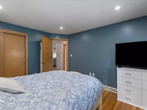 Bedroom - 3 Michael Rd, Dracut, MA 01826 photo 2 of 6