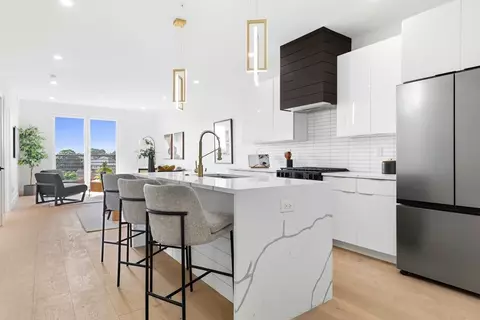 66 Mcgrath #310, Quincy, MA 02169