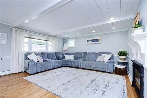 Living - 9 Massachusetts Ave, Danvers, MA 01923 photo 1 of 1