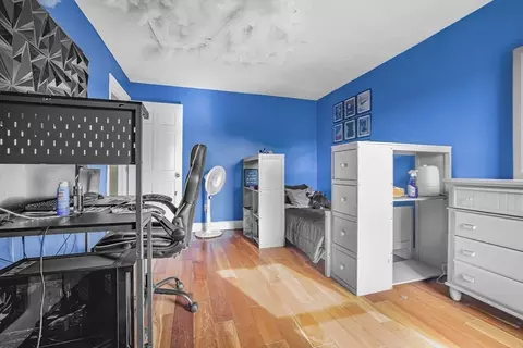 Bedroom - 96 Fowler St, Upton, MA 01568 photo 4 of 8
