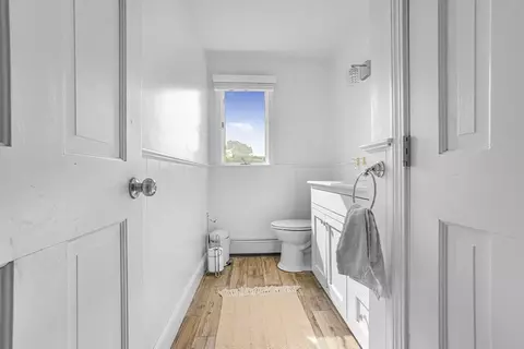 Entry Way - 96 Fowler St, Upton, MA 01568 photo 4 of 4