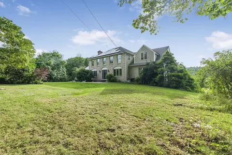 Exterior - 96 Fowler St, Upton, MA 01568 photo 3 of 6