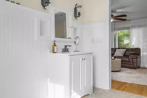 Bath - 96 Fowler St, Upton, MA 01568 photo 1 of 2