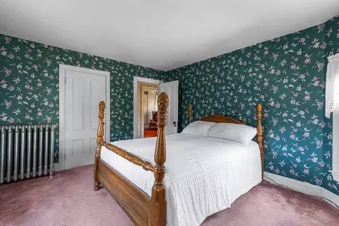 Bedroom - 22 Third St, Attleboro, MA 02703 photo 8 of 10
