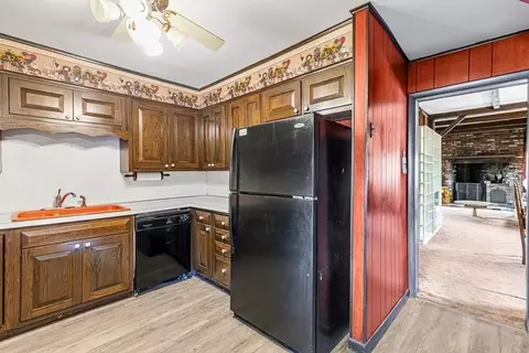 Kitchen - 22 Third St, Attleboro, MA 02703 photo 3 of 6