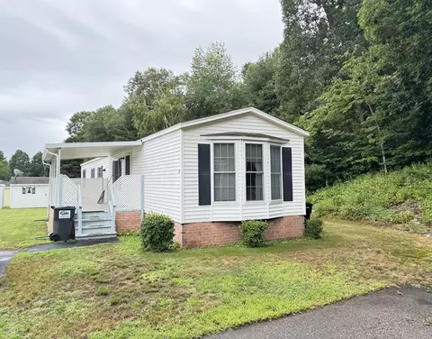 160 Washington St #57, Plainville, MA 02762