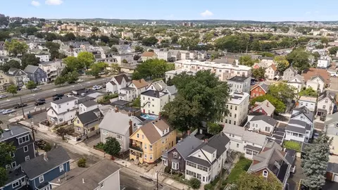 View/Area - 31 Everett Ave, Somerville, MA 02145 photo 1 of 3