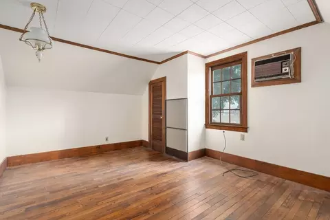 Bedroom - 31 Everett Ave, Somerville, MA 02145 photo 1 of 1